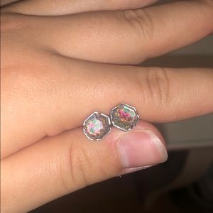 Kendra Scott Iridescent Studs